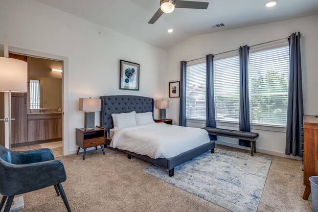 Photo - 10030 Garland Rd