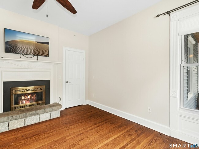 Photo - 220 West Ave Unit B