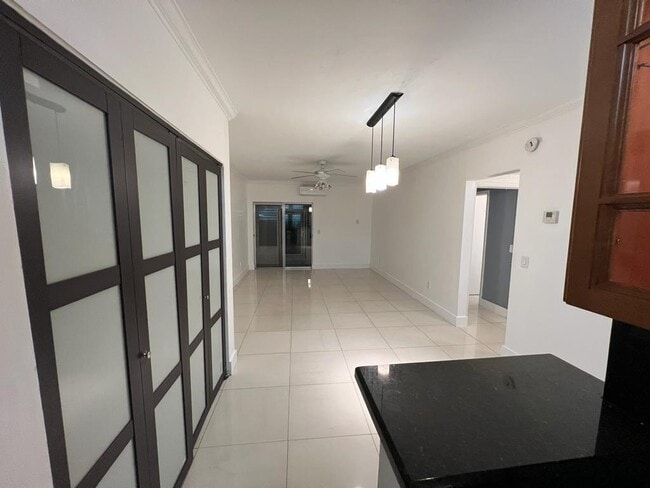 Photo - 1560 NE 127th St Unidad 113