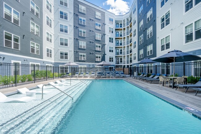 Photo - Revolution at Assembly Row Apartamentos