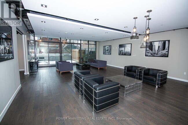 Photo - 224 Lyon St. N Unité 513