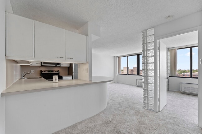 Photo - 2754 N Hampden Ct