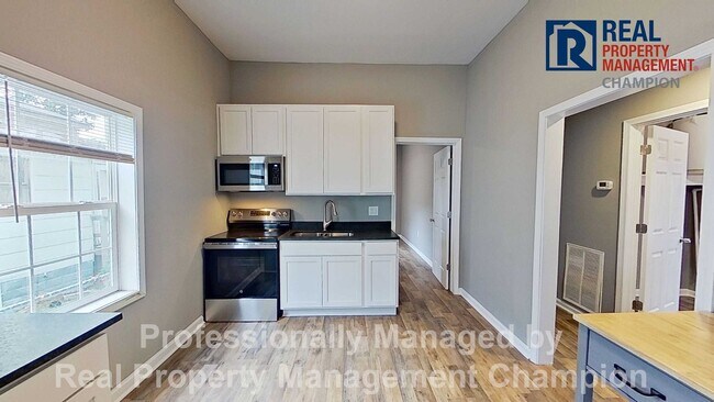 Photo - Adorable 3 BD/1 BA Recently Update in the ...
