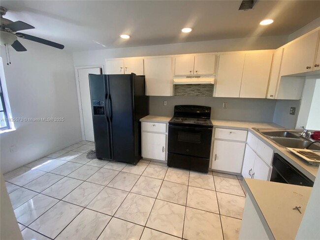 Photo - 13337 SW 114th Pl
