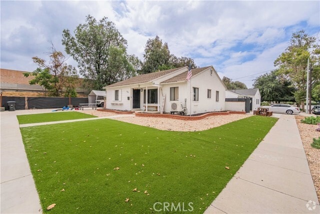 Building Photo - 14618 Piuma Ave Rental