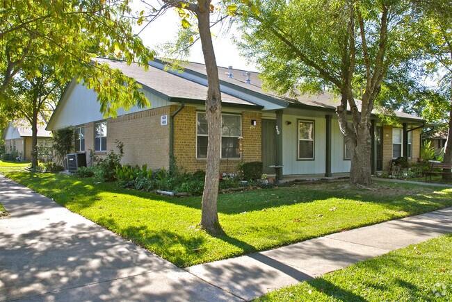 Photo - Briarwood Apartments