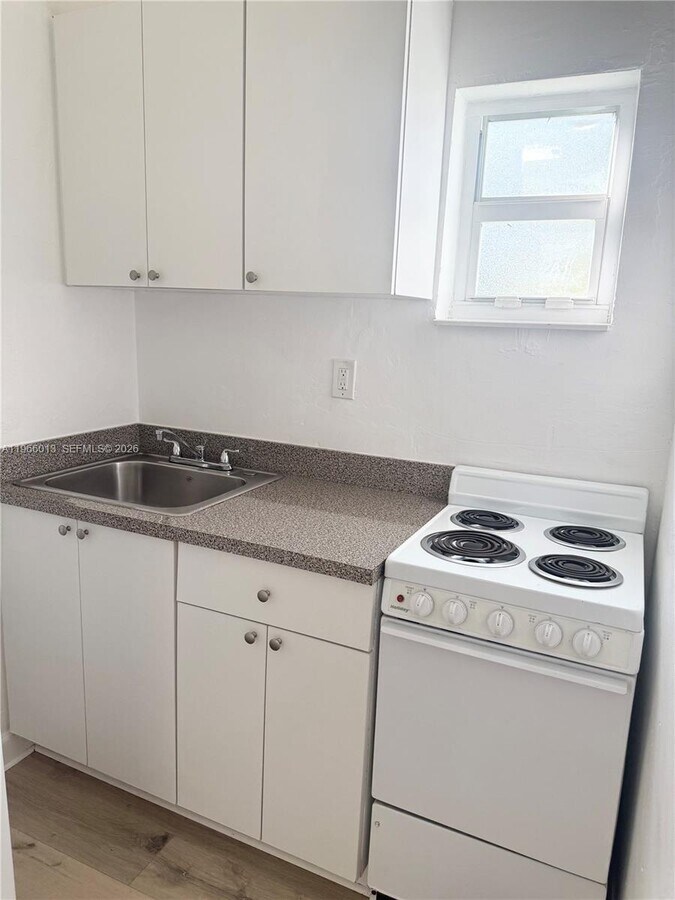 Photo - 836 NW 10th St Unit 1-4