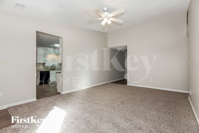 Photo - 150 Domino Ct House