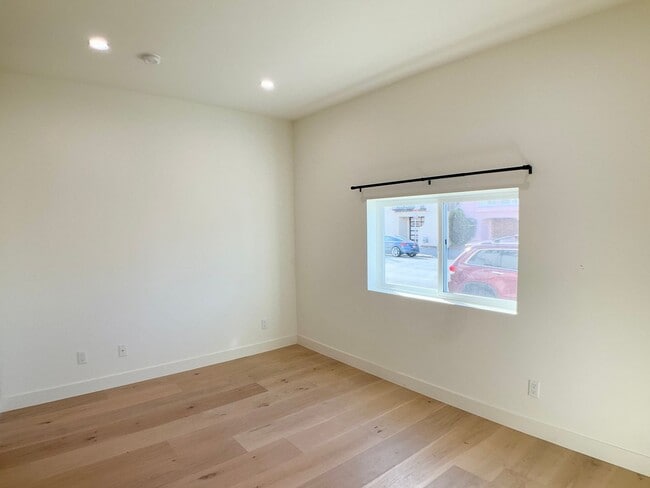 Photo - FULLY Remodeled. In-Unit W/D, Stainless Appliance Package, MODERN! Unit 1504A