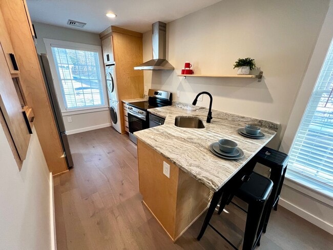 Building Photo - 179 Butternut St Unit 179-6 Butternut Street