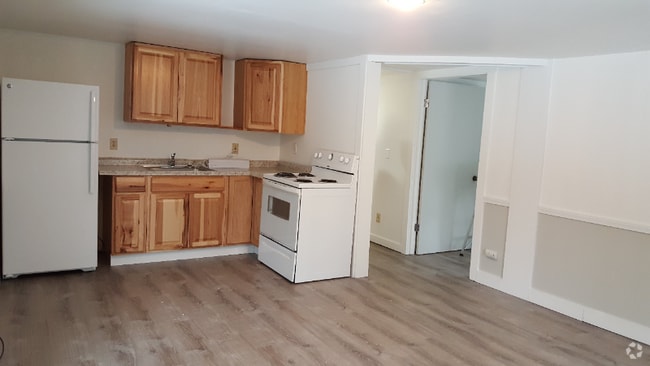 Building Photo - 957 Genthner Rd Rental
