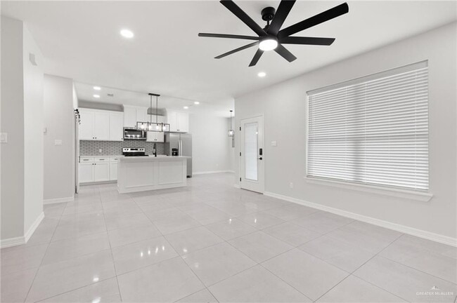 Photo - 22 West Dr