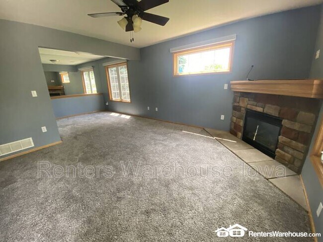 Photo - 2100 Meadow Chase Ln