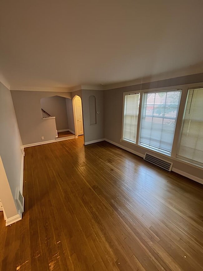 Building Photo - 21271 Tracy Ave Rental