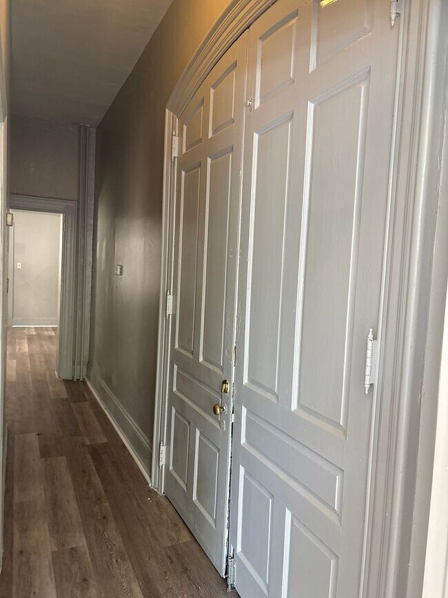 Photo - 1st Floor 2 Bedroom Apartment-York City SD