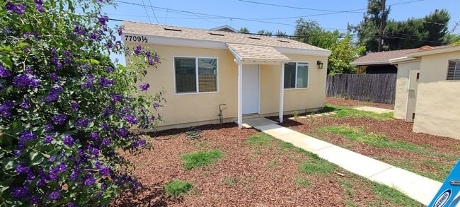 Building Photo - 7709 Camellia Ave Unit ADU Rental