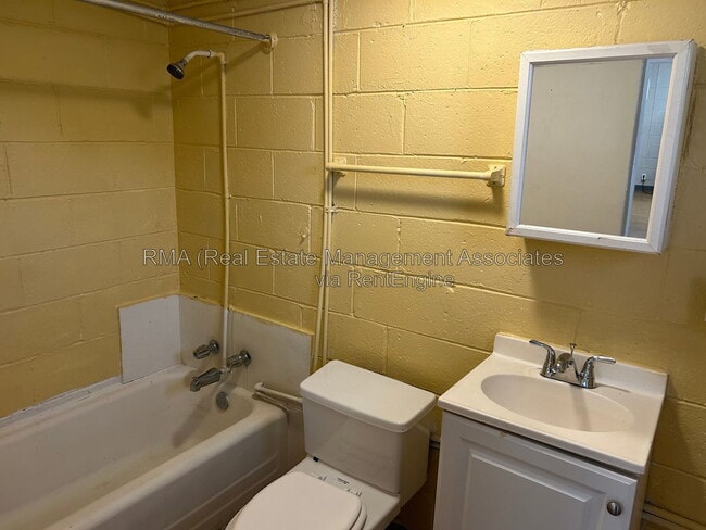 Photo - 915 Cleveland St