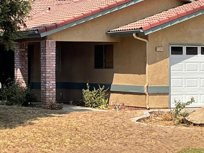 Photo - 5568 W Calimyrna Ave