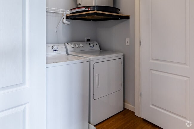1BR, 1BA - Laundry