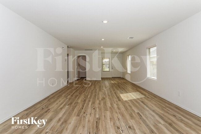 399 Jewett Meadow Dr