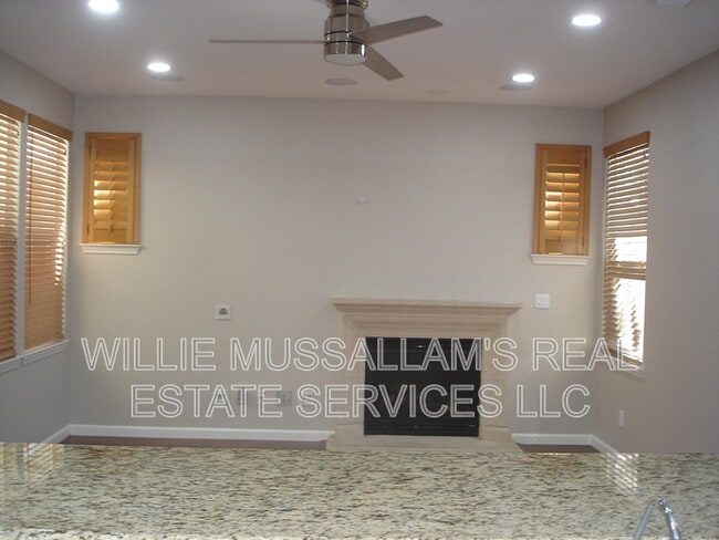 Photo - 284 W St Francis Ave