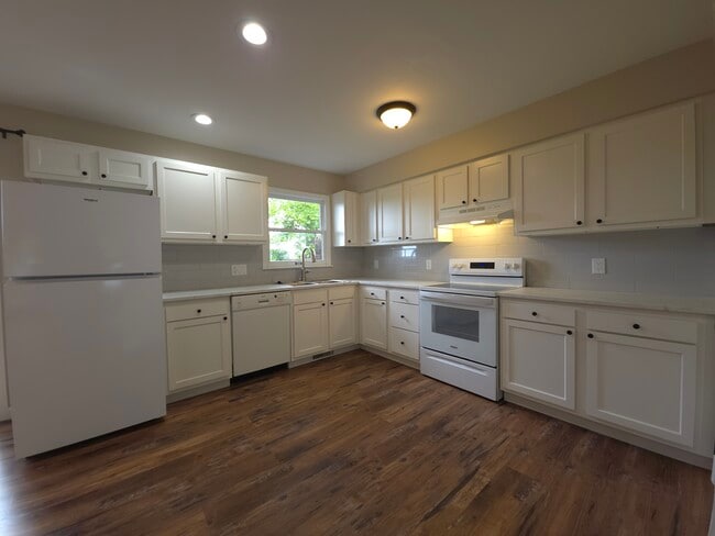 251 Oak Dr