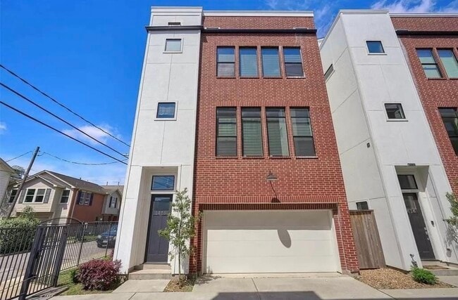 Building Photo - 1416 Ruthven St Rental