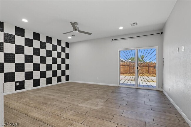 Photo - 4966 Andover Dr