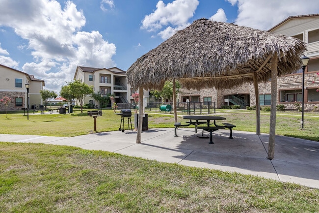Plantation Apartments