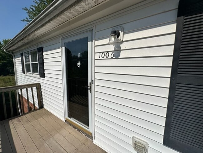 Photo - 1006 W Barton St Unit B