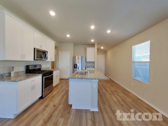 Photo - 5125 Sidesaddle Dr