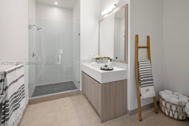 Photo - 2800 SW 27th St Unit 1408