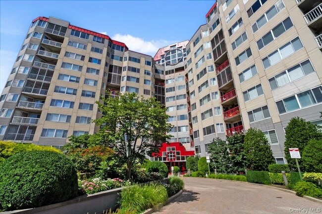 Building Photo - 10 Stewart Pl Unit 8 CE Rental