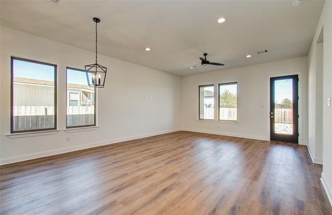 Photo - 1248 Rd 5802