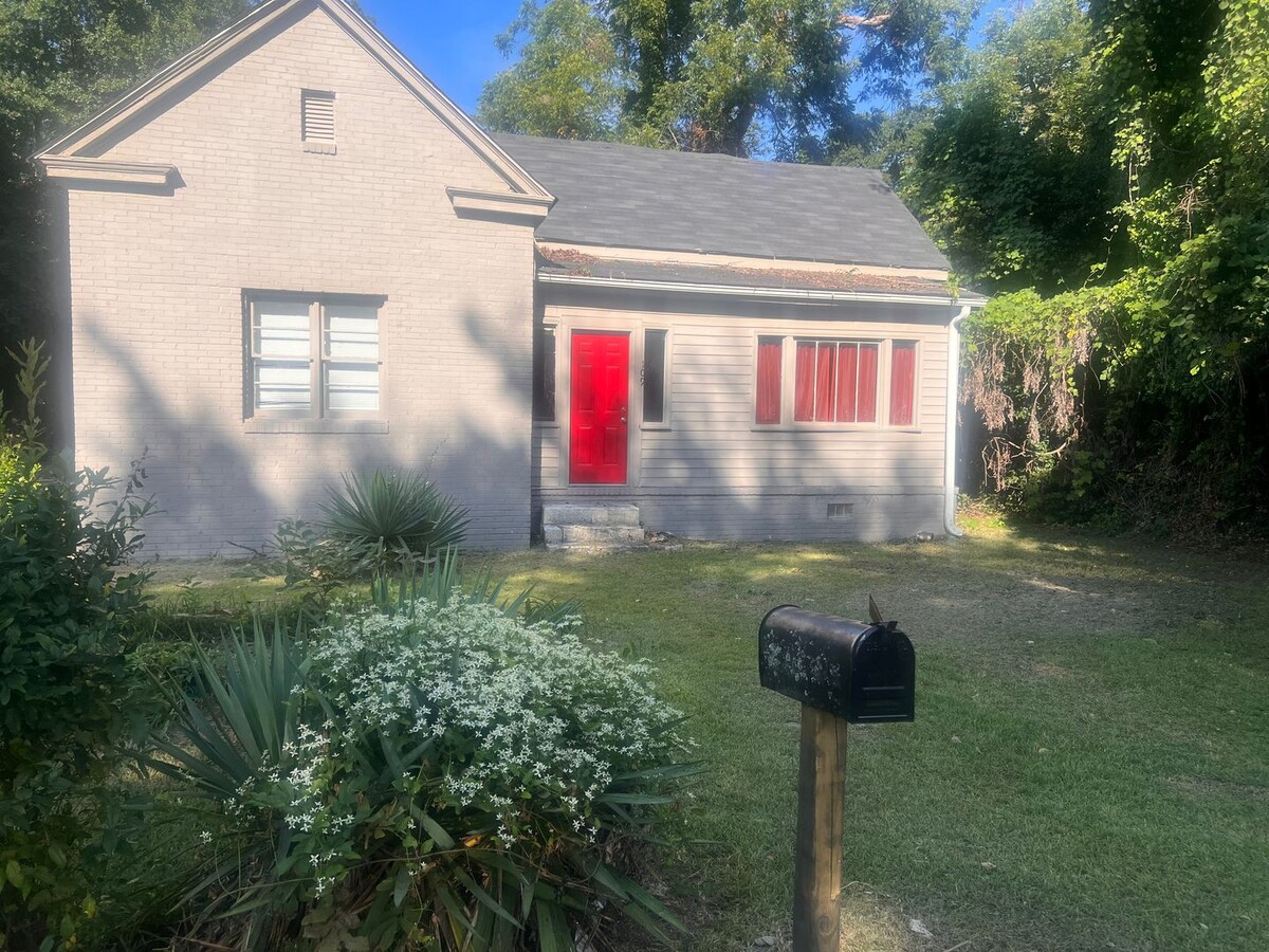 Three Bedroom One Bath - Three Bedroom One Bath House