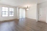 2 habitaciones, 2 baños, sala de estar