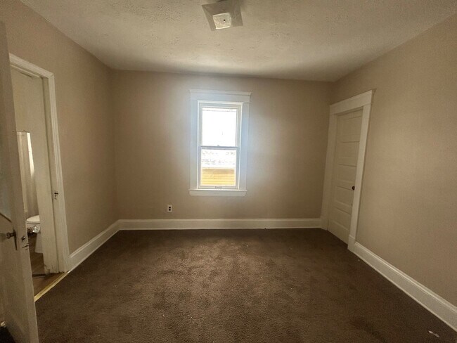 Photo - 2798 E 119th St Unidad 2