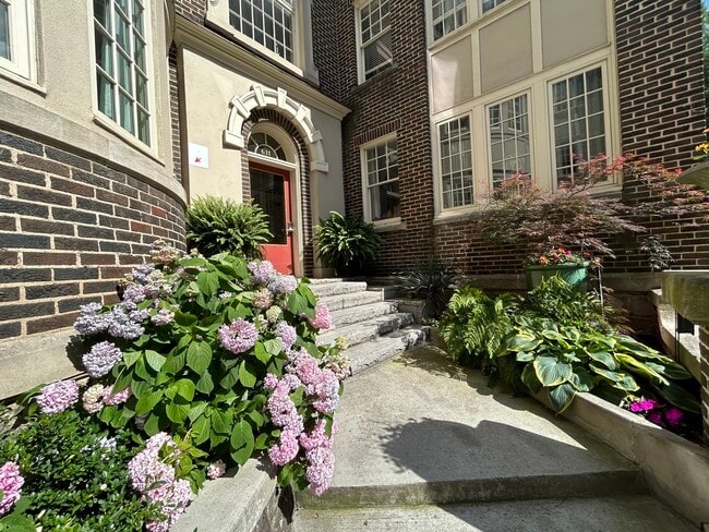 Photo - 635 Myrtle St NE Unit #4