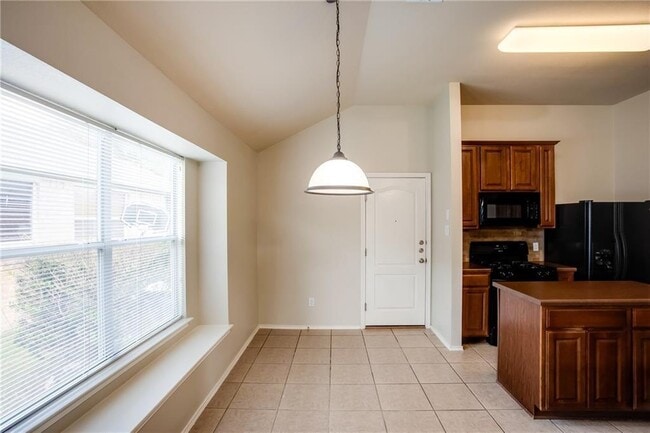 Photo - 1200 Rainbow Parke Dr