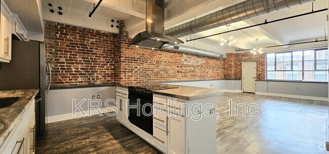 Building Photo - 435 Monticello Ave Unit 300-A Rental