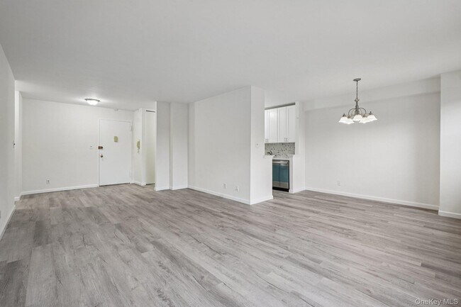 Photo - 30 Lake St Unit 5G