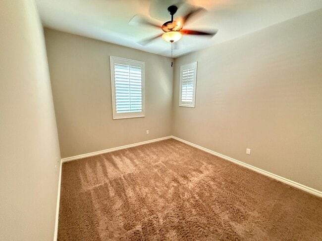 Photo - 29052 W Hills Dr