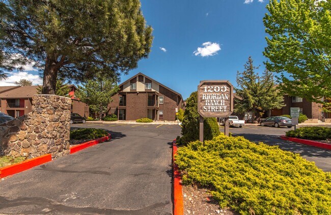 1200 S Riordan Ranch St
