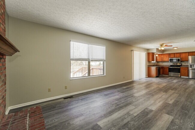 Photo - 2719 Raphael Dr