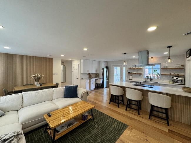Photo - 2380 Walce Dr