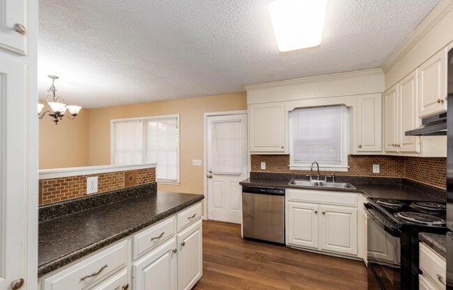 Photo - 2517 Wright Cir