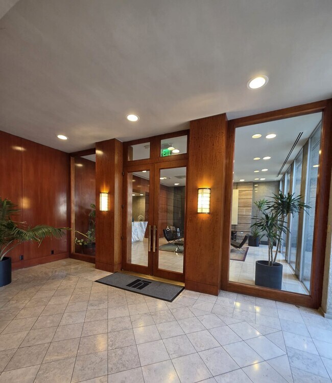 Entrada de conserjería - 800 W 1st St Unidad 2BED 2BATH