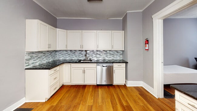 305 S Beech St Unit Room #4
