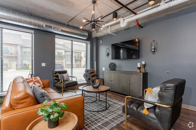 Club Room - Spring City Crossing