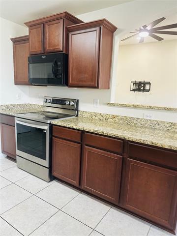 Photo - 1314 Tamarack Dr